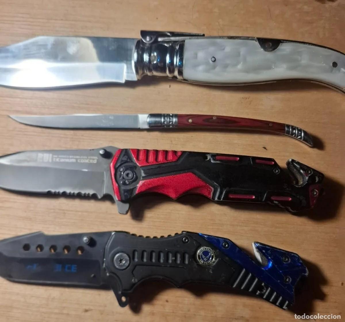 Militaria: Lote de 4 navajas diferentes