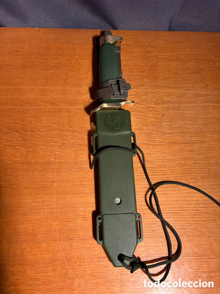 Militaria: BAYONETA AITOR OSO BLANCO COMO NUEVA