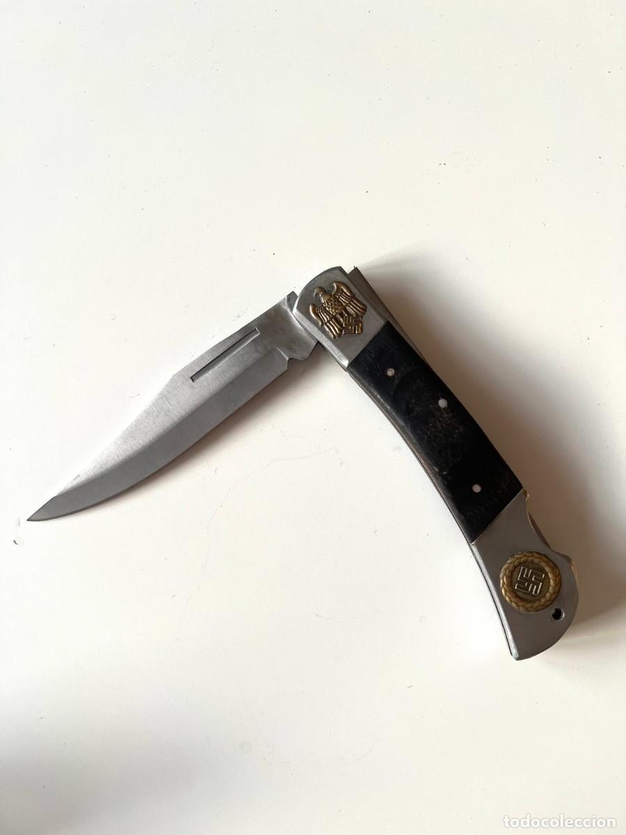 Militaria: NAVAJA CON SIMBOLOGIA DE LA SEGUNDA GUERRA MUNDIAL