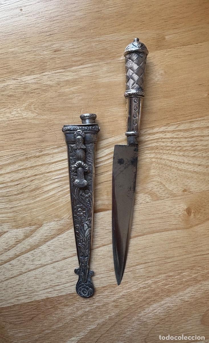Militaria: Gaucho cuchillo, daga, pu&ntilde;al en plata