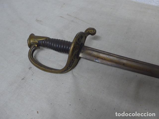 Militaria: Antigua espada sable de oficial de infanteria espa&ntilde;ola, siglo XIX. Original