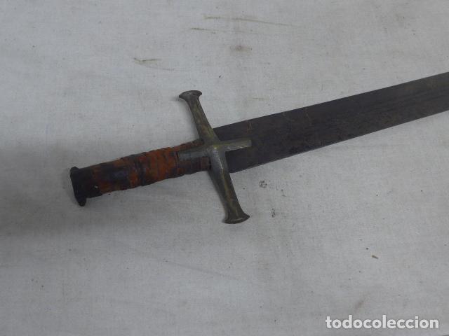 Militaria: Antigua espada KASKARA original del siglo XIX del Sudan, africana.