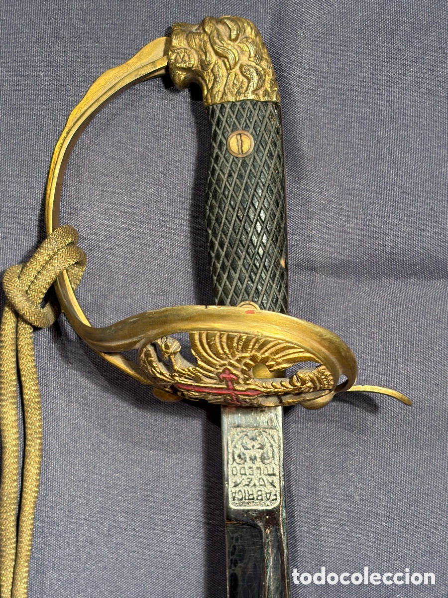 Militaria: SABLE OFICIAL EJERCITO ESPA&Ntilde;OL EPOCA FRANCISCO FRANCO, CON PASADOR.