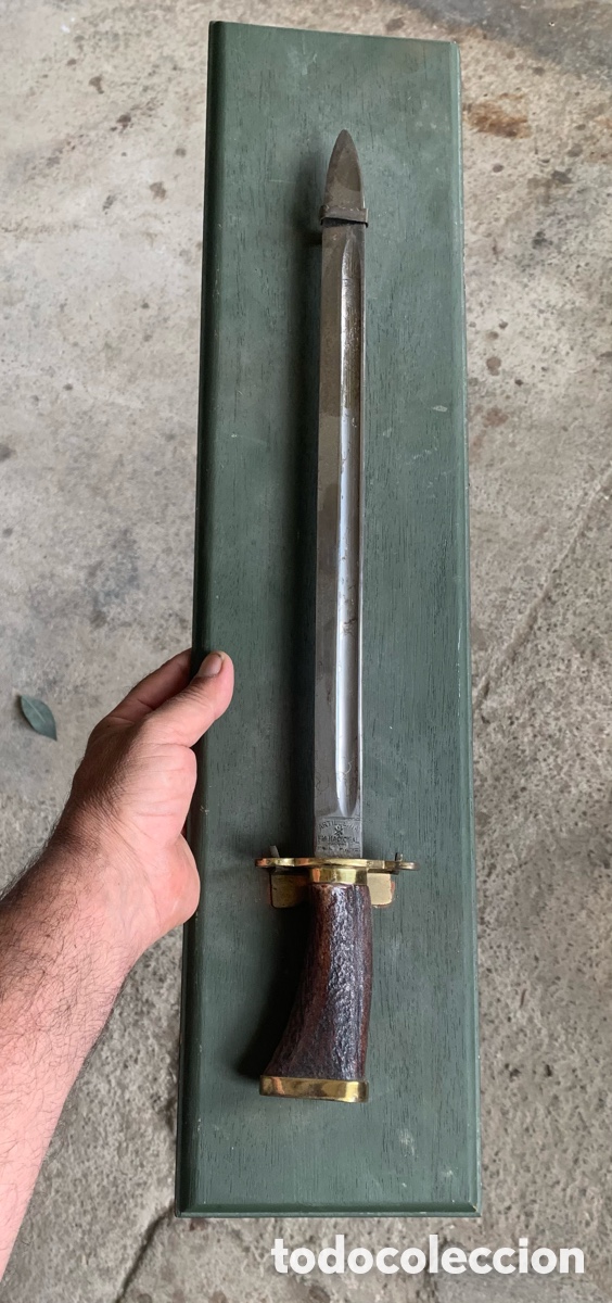 Militaria: Bayoneta o machete militar transformado en cuchillo de campo