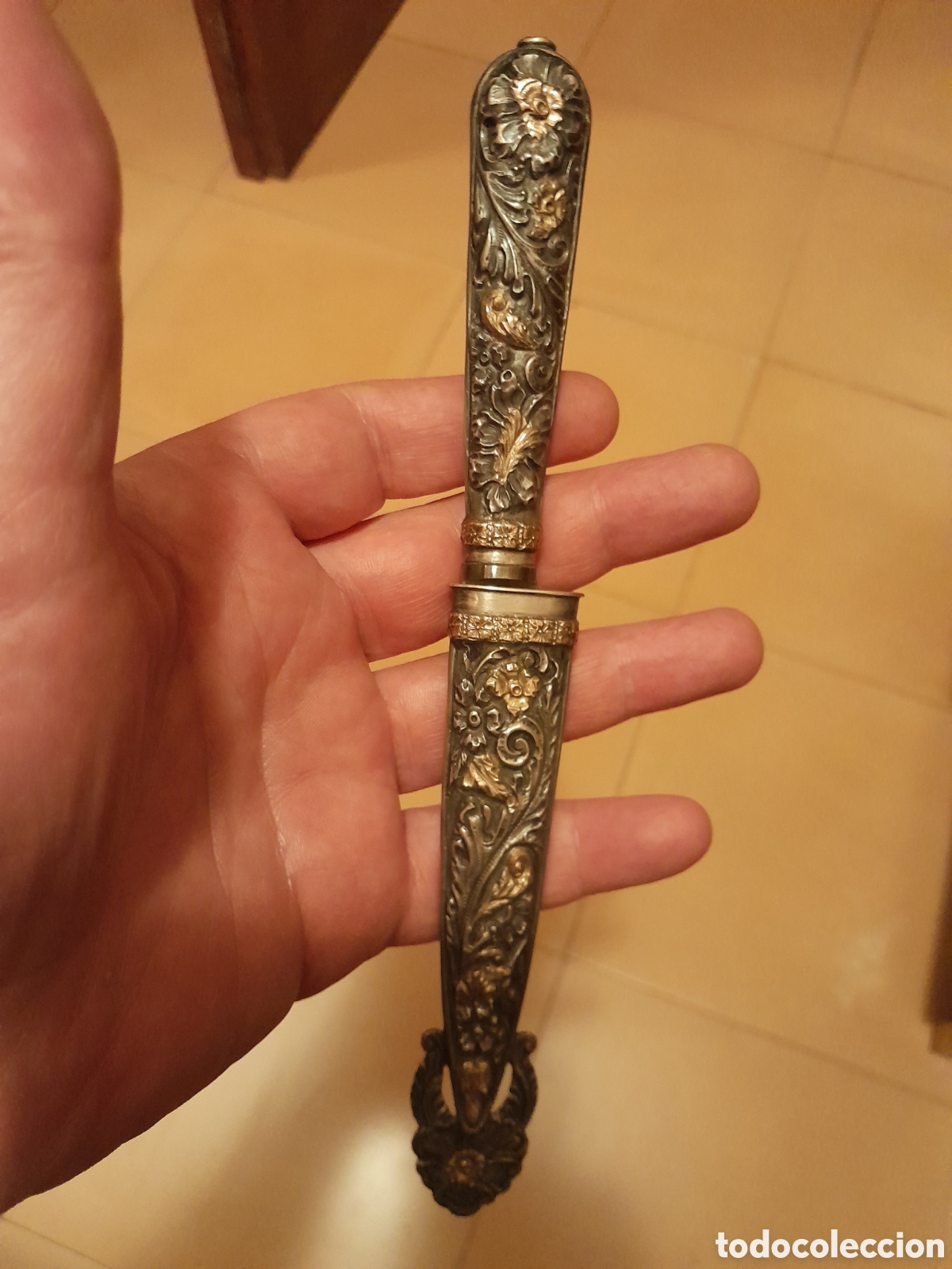 Militaria: Cuhillo argentino en plata marcada
