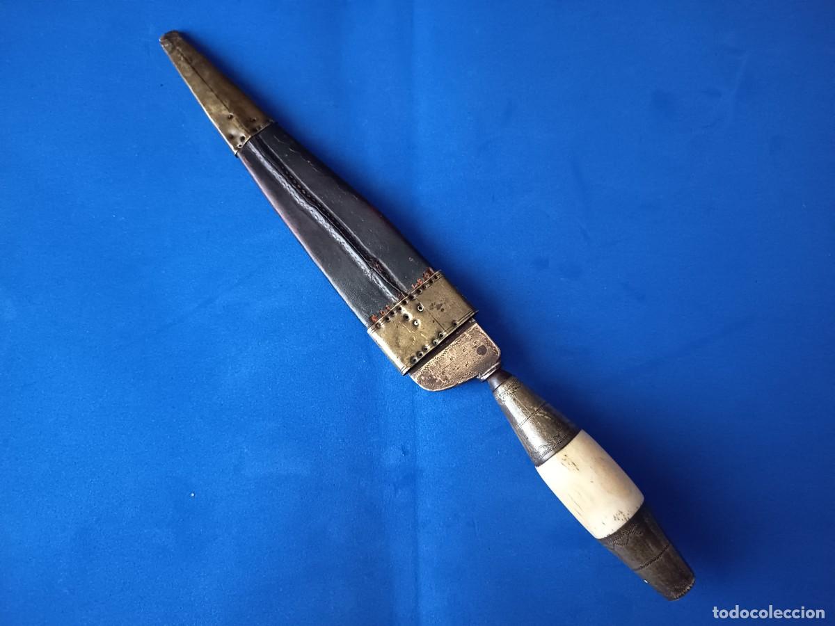 Militaria: Cuchillo antiguo de Albacete