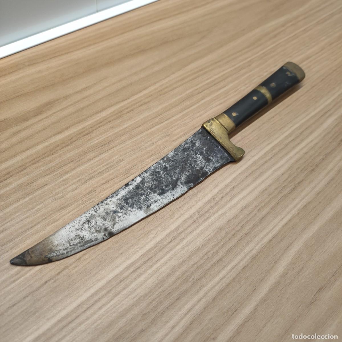 Militaria: Cuchillo sastago o sastaguino