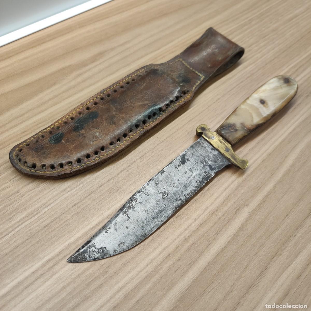 Militaria: Cuchillo sastago o sastaguino