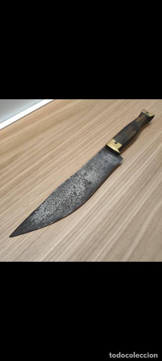 Militaria: Cuchillo de faja aragon&eacute;s o catal&aacute;n