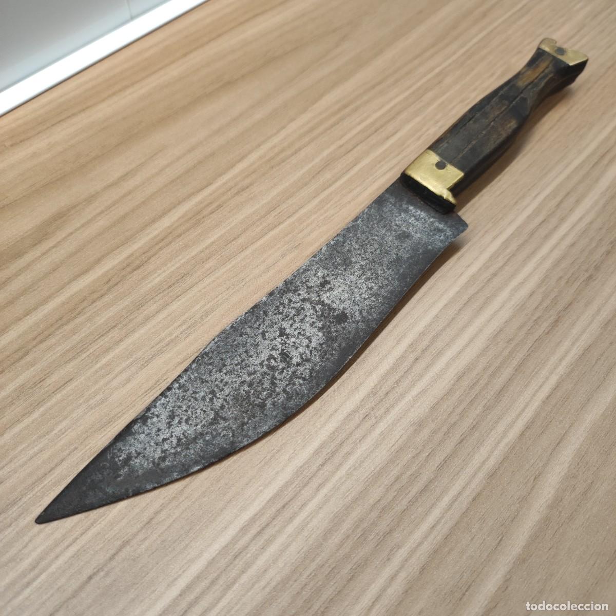 Militaria: Cuchillo de faja aragon&eacute;s o catal&aacute;n