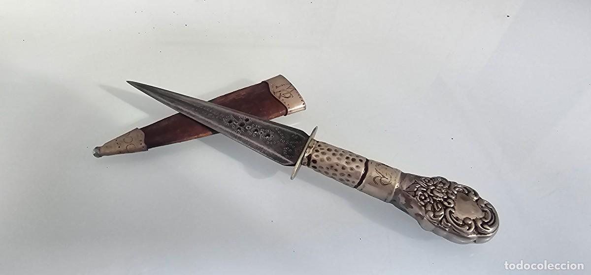 Militaria: Espectacular daga plata preciosa siglo XIX