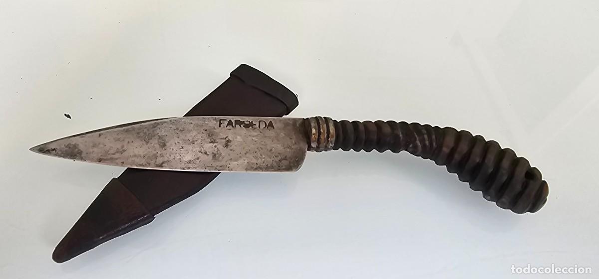 Militaria: Preciosa daga firmada siglo XIX