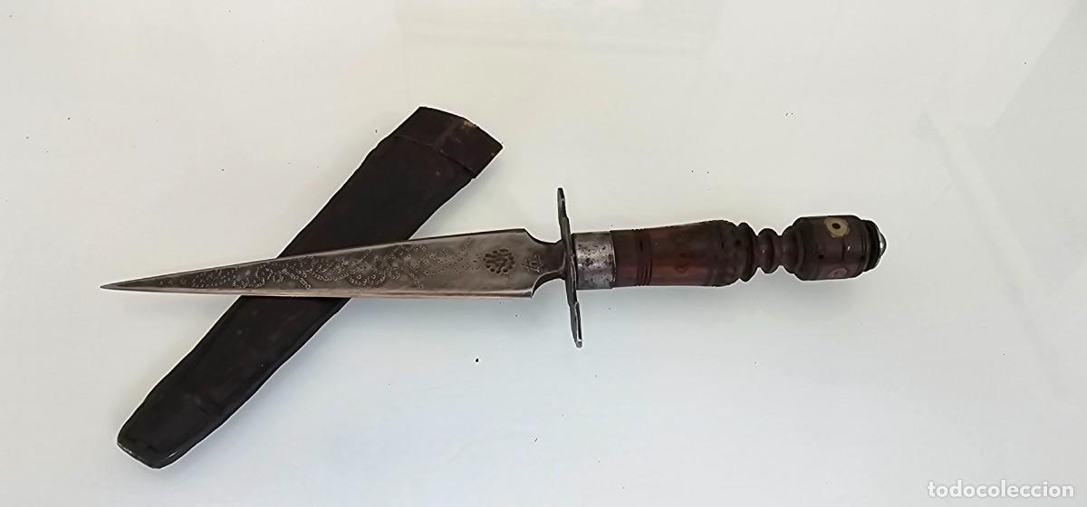 Militaria: Preciosa daga dama grabada siglo XIX