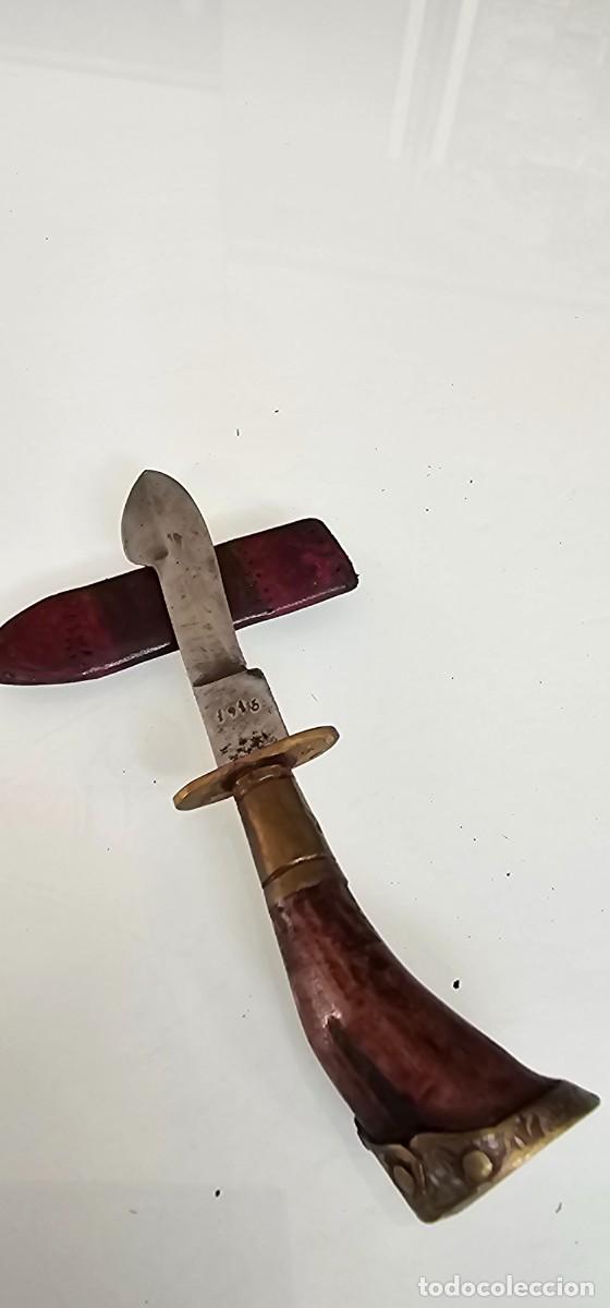 Militaria: Preciosa daga dama grabada siglo XX
