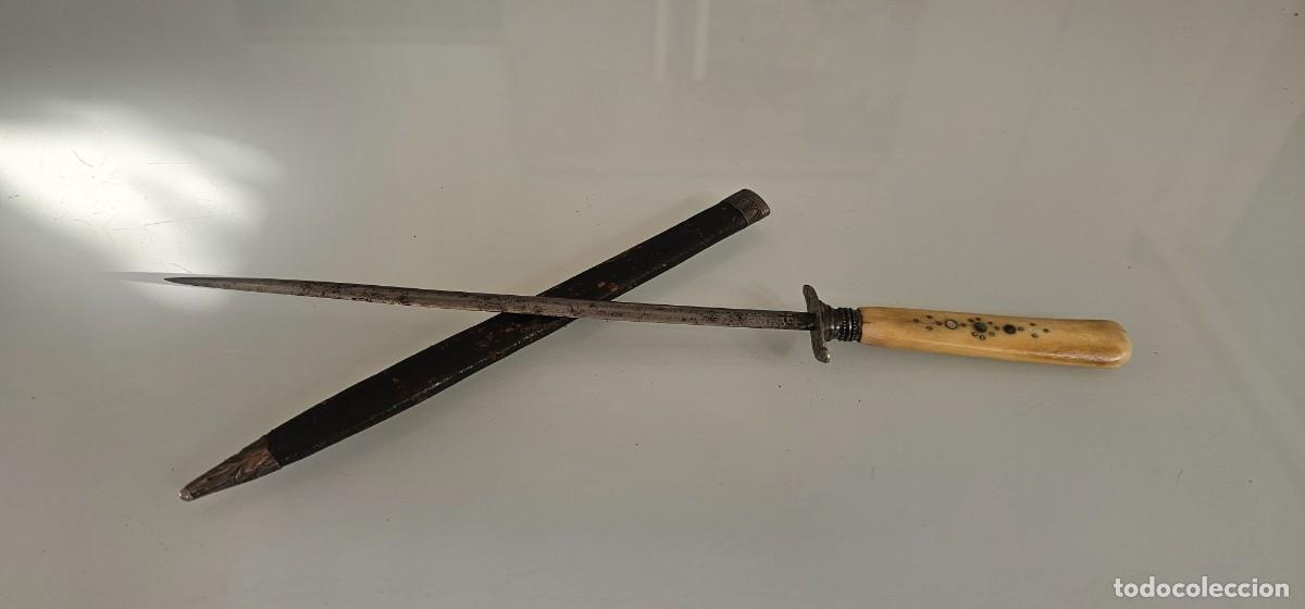 Militaria: Preciosa daga lujo grande siglo XIX