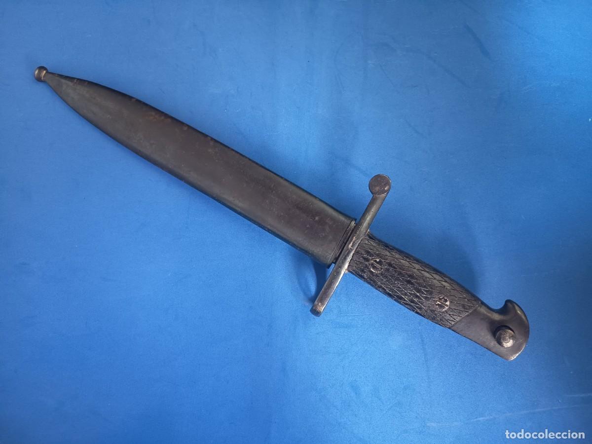 Militaria: Antigua bayoneta fabrica nacional de Toledo