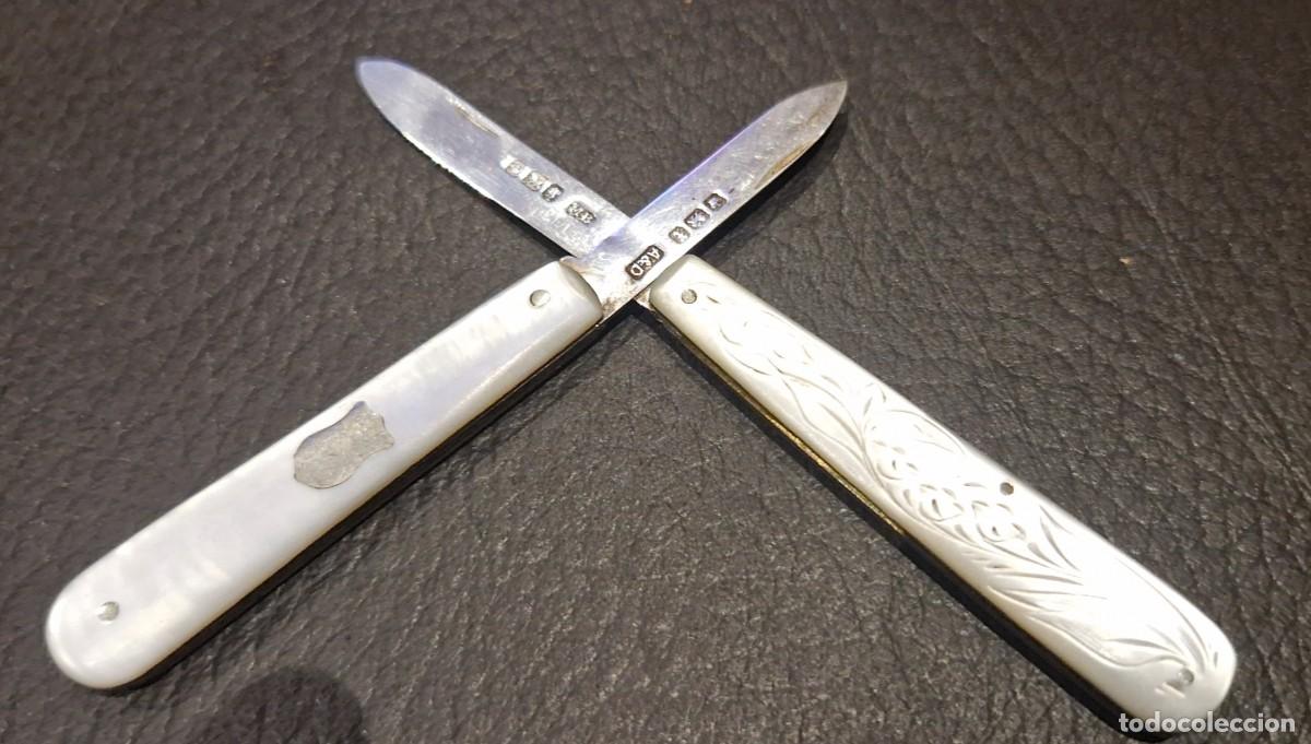 Militaria: Navajas fruteras inglesas de plata con cachas de nacar