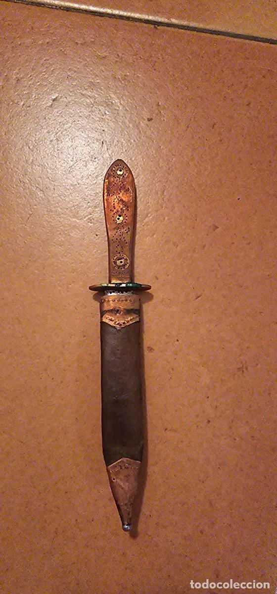 Militaria: Preciosa daga dama siglo XIX