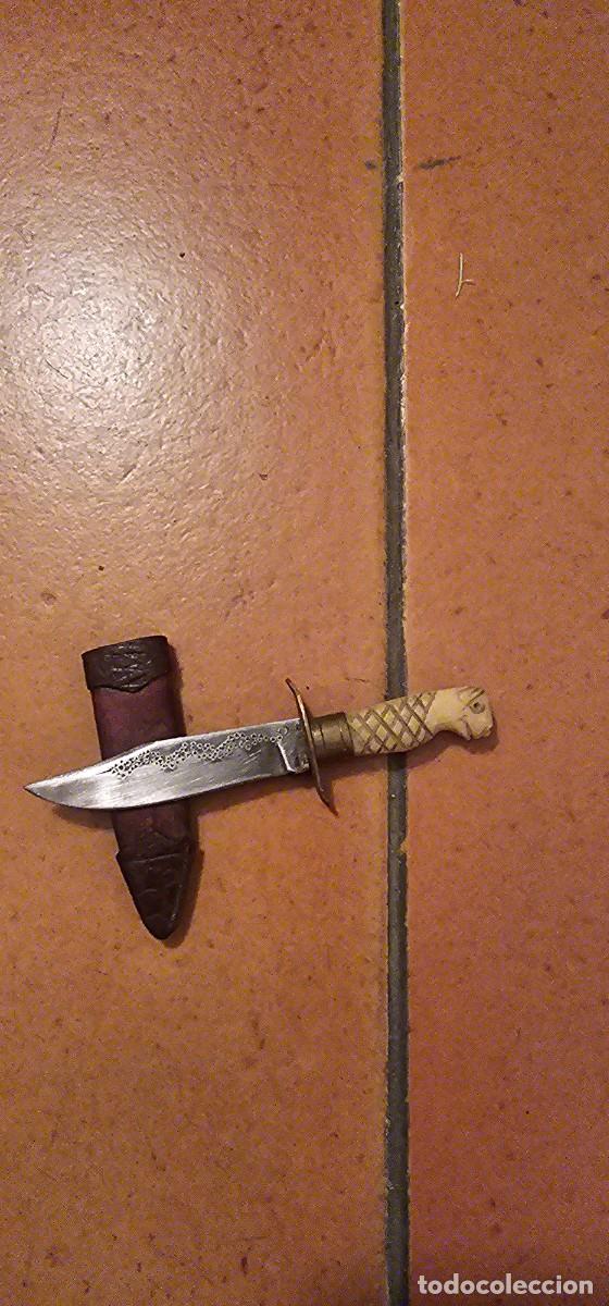 Militaria: Miniatura cuchillo dama siglo XIX