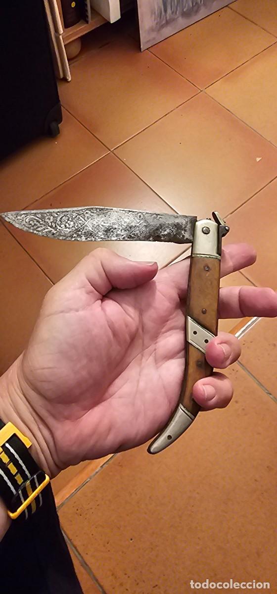 Militaria: Preciosa navaja Tolego hoja grabada siglo XIX