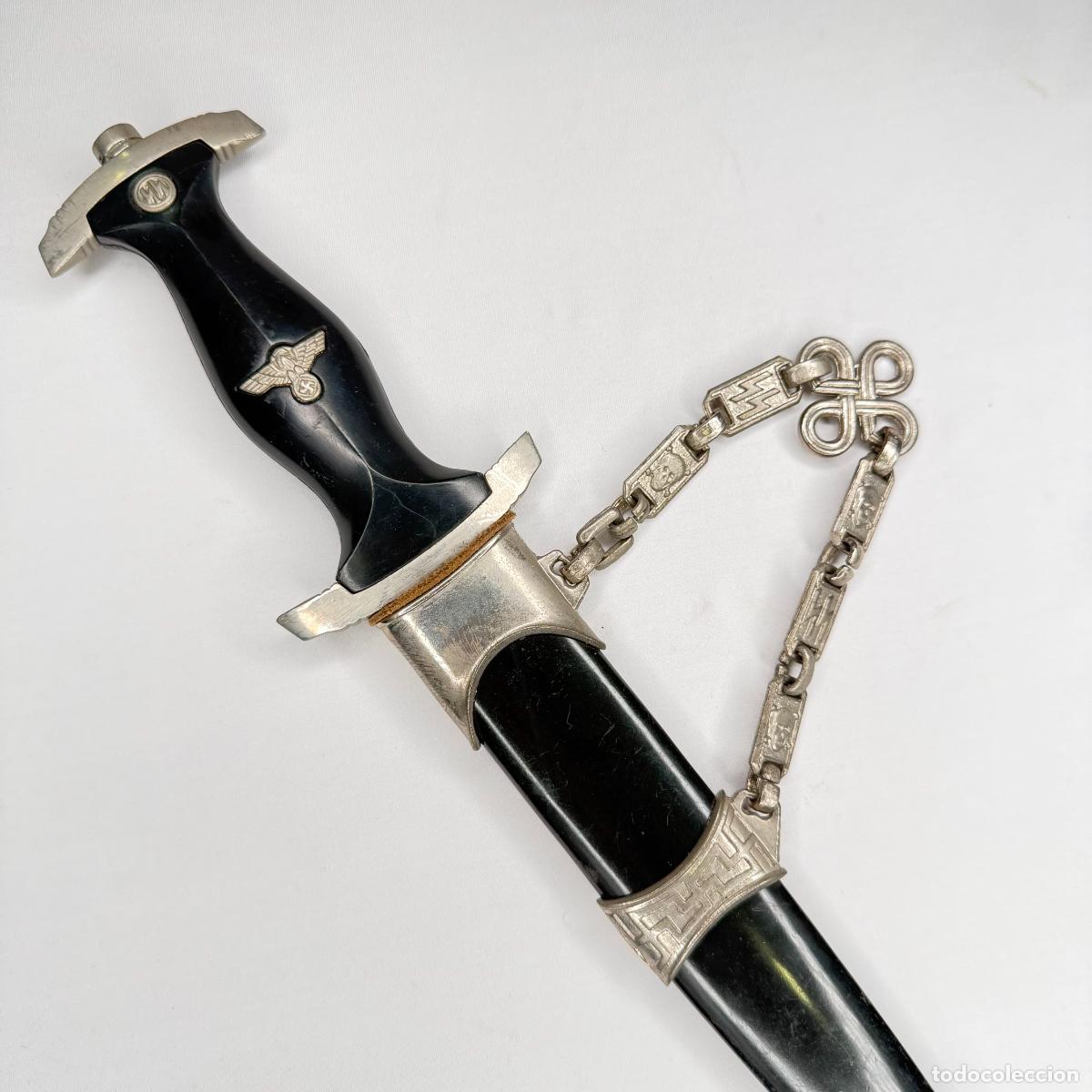 Militaria: Alemania III Reich. Daga de Honor de las SS. Modelo 1936 con Cadenas. Reproducci&oacute;n