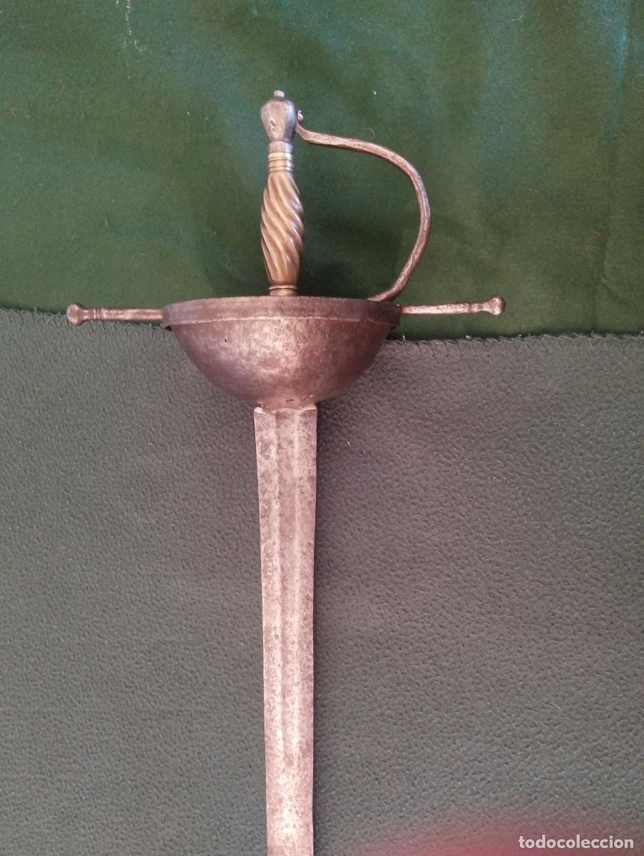 Militaria: Espada de Ropera Ib&eacute;rica de Cabaleria do estilo Taza, uma arma cavalheiresca do s&eacute;culo XVII (prim