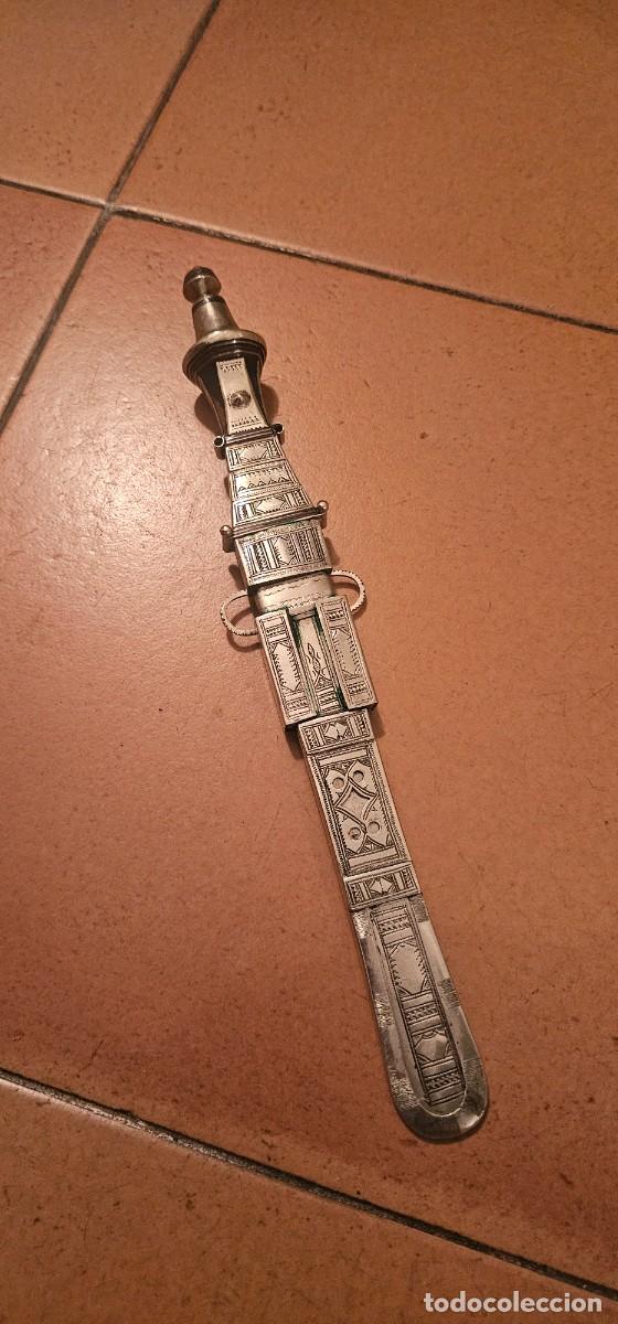 Militaria: Importante cuchillo bereber tuareg de plata antiguo