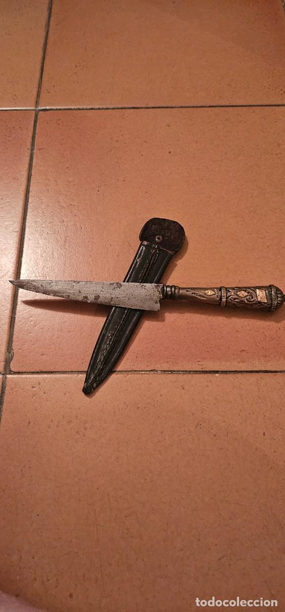 Militaria: Preciosa daga plata y oro siglo XIX