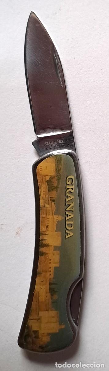 Militaria: SOUVENIR DE GRANADA, NAVAJA PEQUE&Ntilde;A PEGABLE CON IMAGEN EN EL MANGO. NAVASOU-01 ,10
