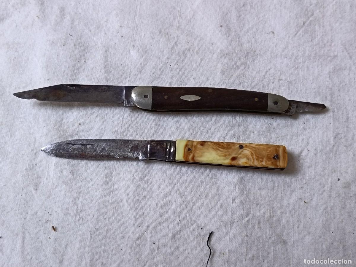 Military Antiques: Lote de 2 Antiguas Navajas, varios materiales, a identificar
