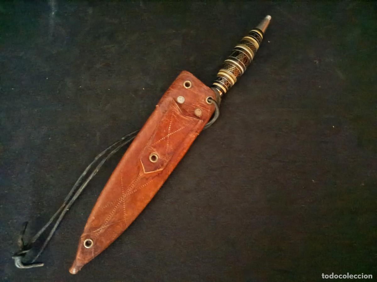 Military Antiques: Cuchillo naife canario