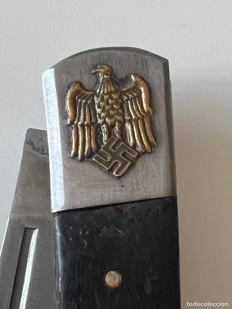 Militaria: NAVAJA CON SIMBOLOGIA DE LA SEGUNDA GUERRA MUNDIAL