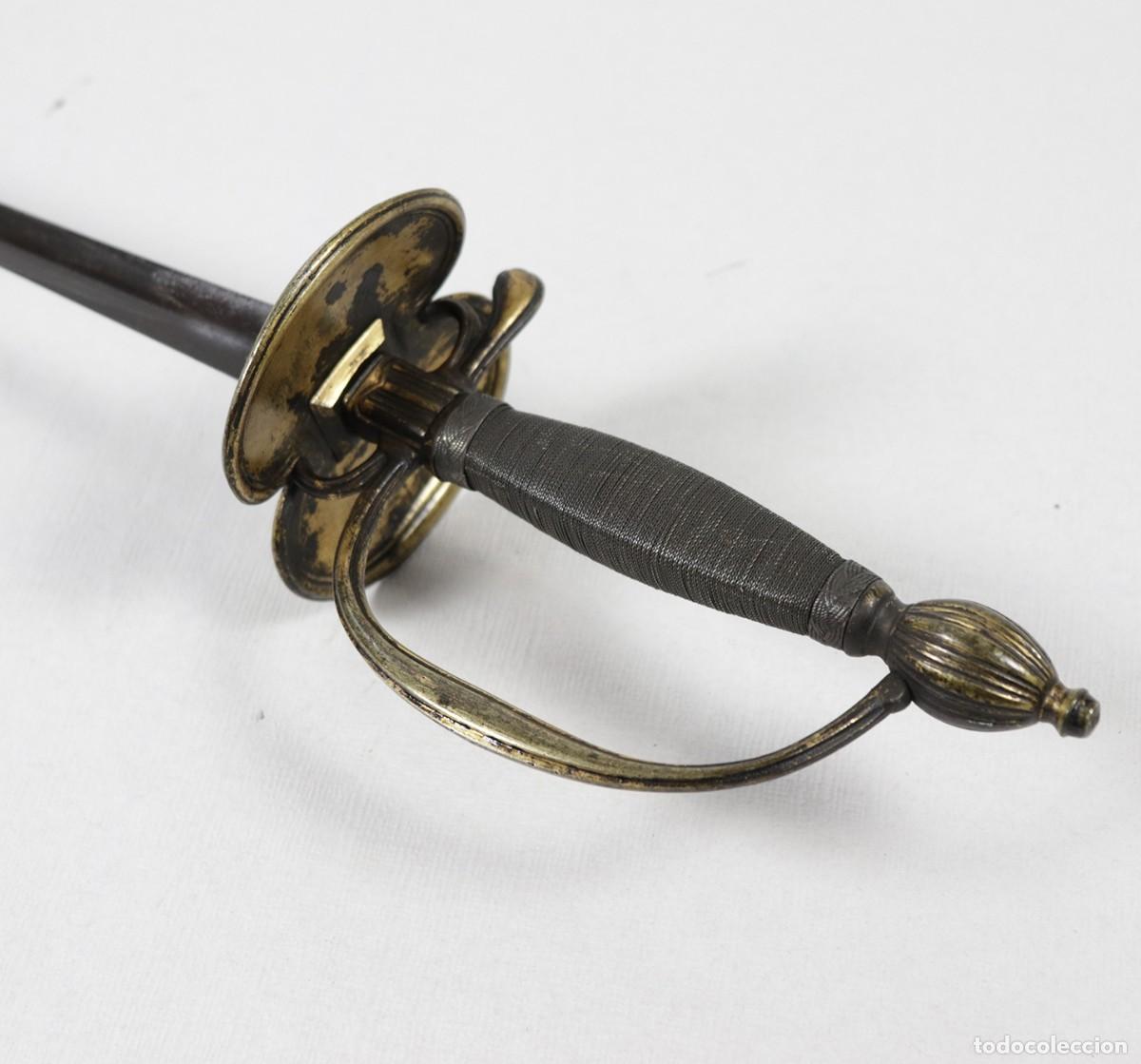 Militaria: Espada de ce&ntilde;ir Espa&ntilde;ola del Siglo XVIII para alto oficial de la Armada Con guarnici&oacute;n de conchas si