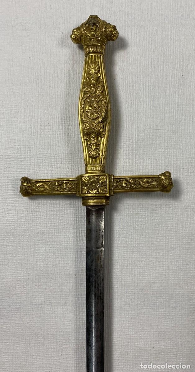 Militaria: Espada de ce&ntilde;ir Espa&ntilde;ola para Oficial de Estado Mayor hacia 1840 y anterior al modelo espec&iacute;fico de