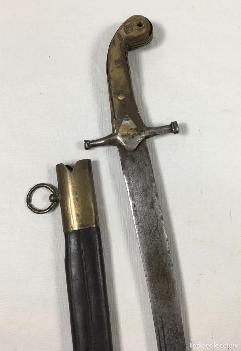 Militaria: Sable a la mameluca Otomano producido hacia mediados del Siglo XIX