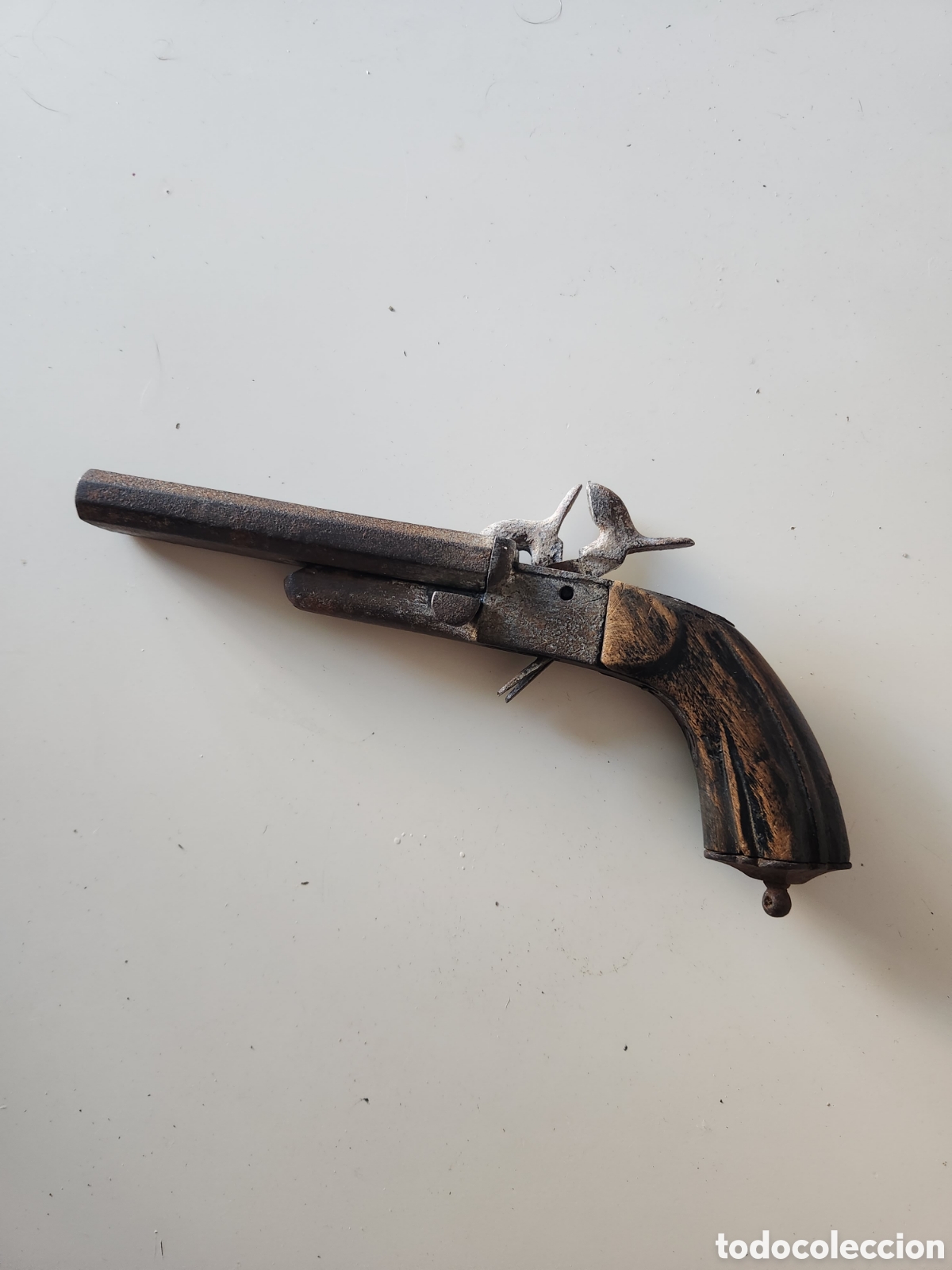 Militaria: ANTIGUA PISTOLA FRANCESA TIPO Lefaucheux. NO OPERATIVA.