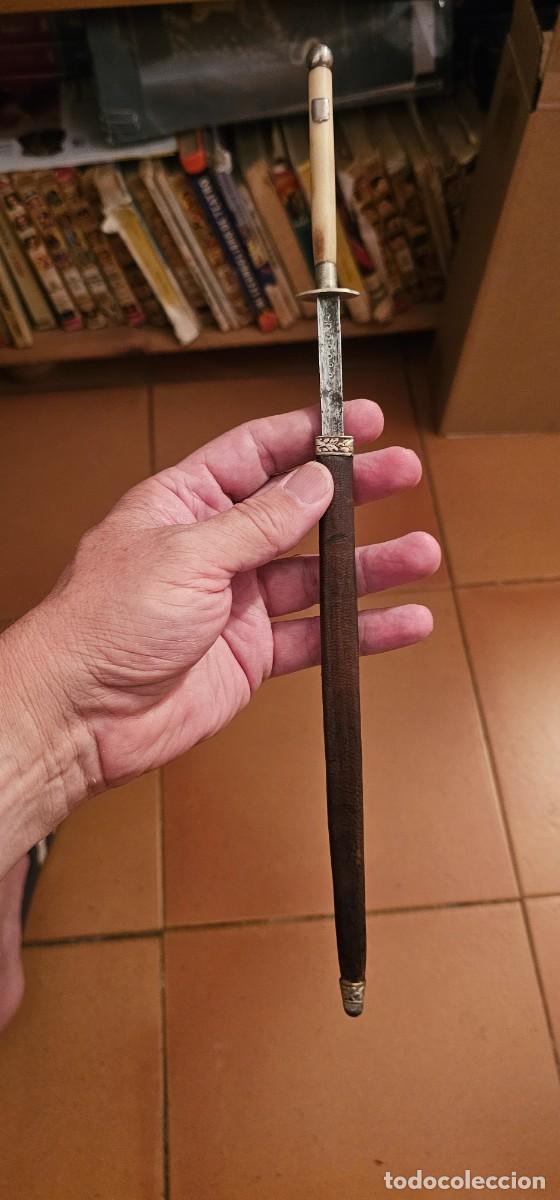 Militaria: Precioso estilete antiguo espa&ntilde;ol plata y hueso o similar