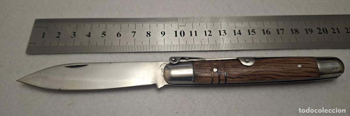 Militaria: Navaja santacruce&ntilde;a NRT