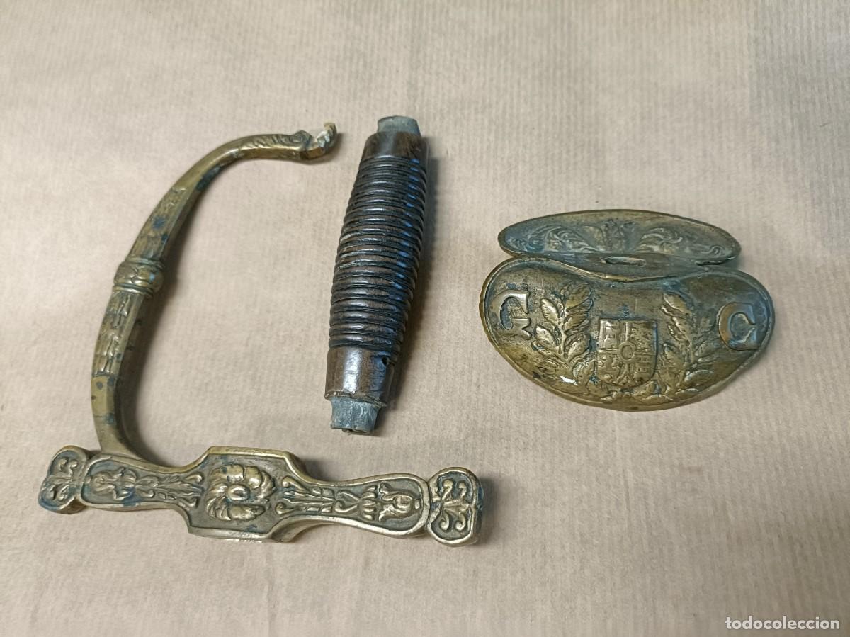 Militaria: Empu&ntilde;adura Espada Guardia Civil