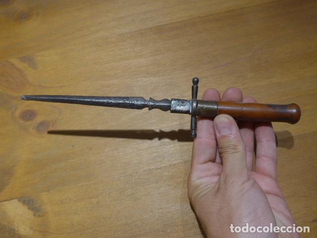 Militaria: Antiguo cuchillo espa&ntilde;ol original del siglo XIX a identificar