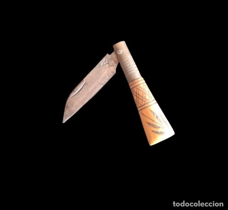Militaria: (NA-260707)NAVAJA TARAMUNDI CONTRAMARCA A