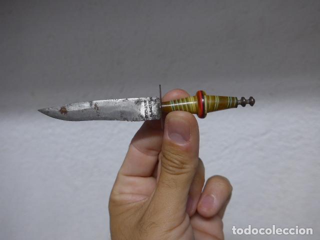 Militaria: Antiguo peque&ntilde;o cuchillo espa&ntilde;ol de principios s.XX, para dama o prostituta