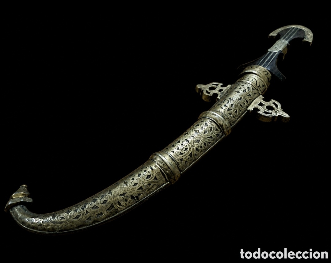Militaria: Jambiya otomana o balc&aacute;nica de 1880 a 1900 con detalle de plata y su vaina original