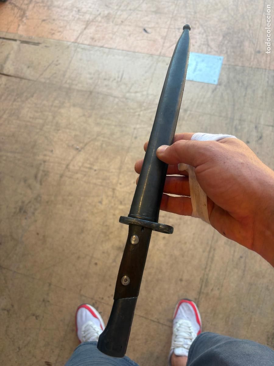 Militaria: Bayoneta antigua con marcas probablemente rusa