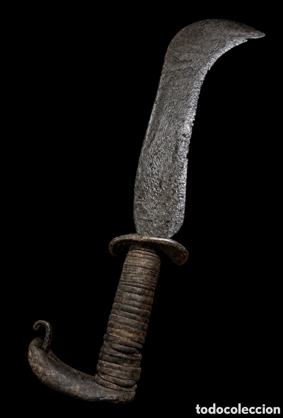 Militaria: Machete o sable curvo de Rep&uacute;blica del Congo siglo XIX mide 42,5 cms
