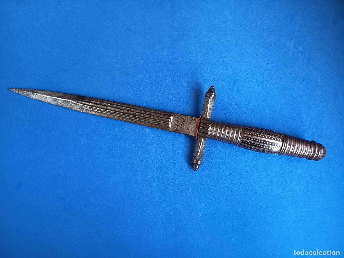 Militaria: Daga de Toledo siglo XIX