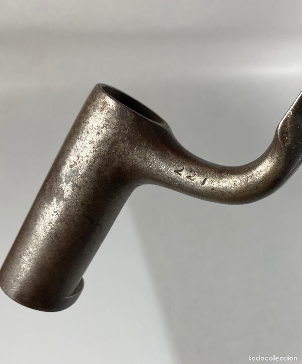Militaria: BAYONETA AUSTR&Iacute;ACA CUBO modelo 1799 triangular numerada 221