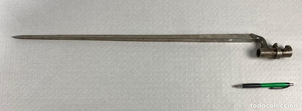 Militaria: BAYONETA BRIT&Aacute;NICA CUBO 1876 fechada 1/88 para fusil MARTINI HENRY modificada bayoneta producida en