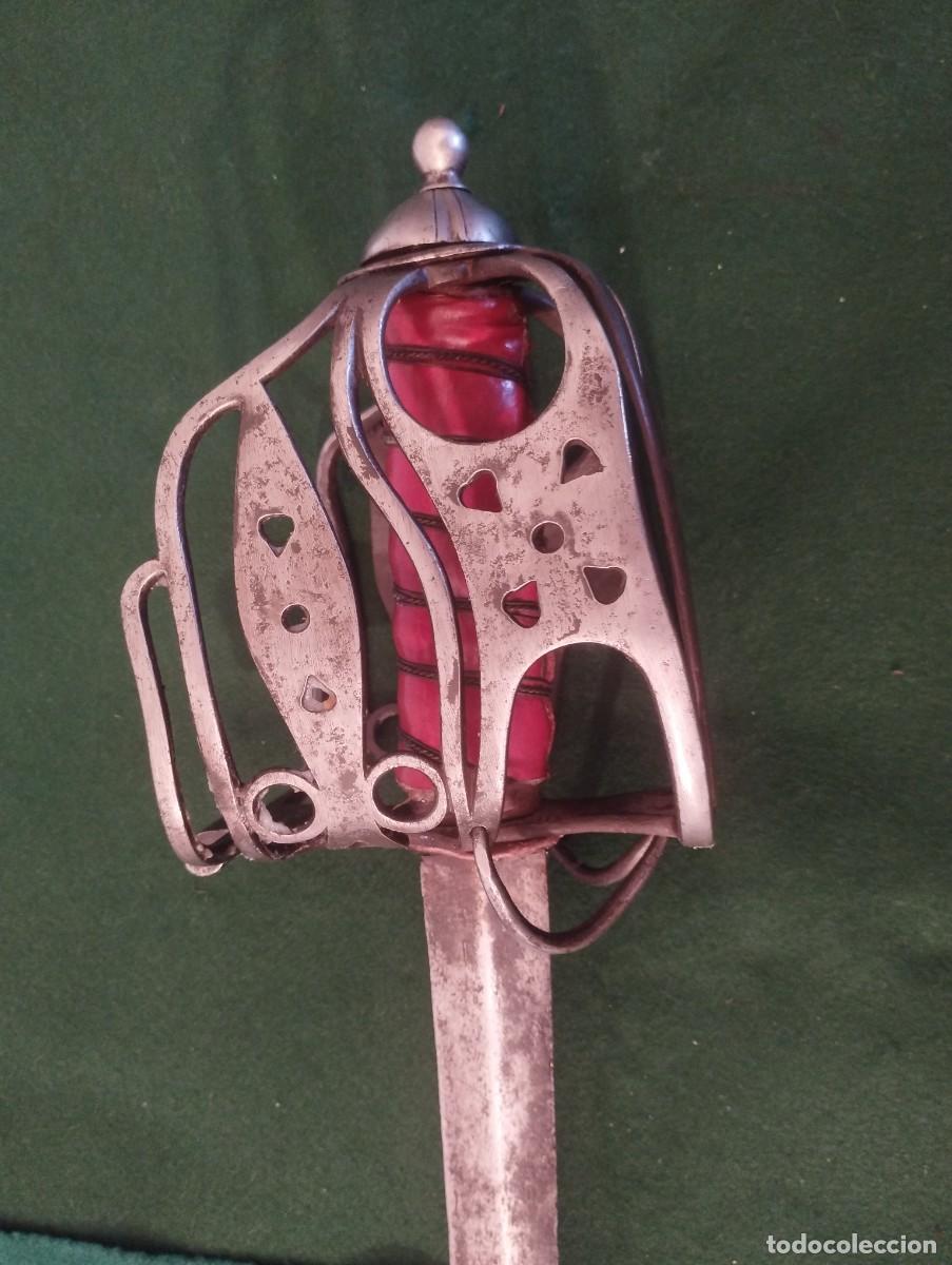 Militaria: Espada de infanter&iacute;a escocesa con robusta empu&ntilde;adura.Fin del XVIII.