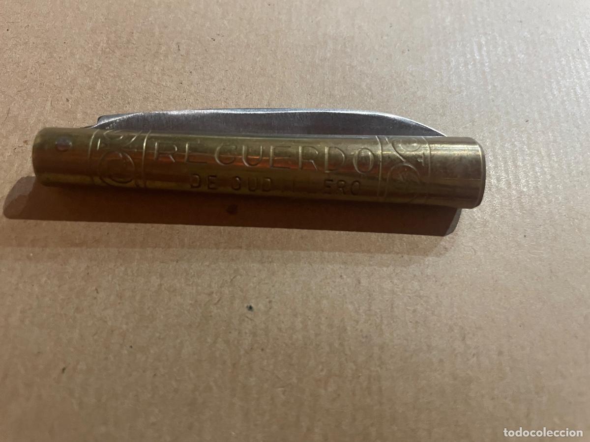 Militaria: NAVAJA DE TARAMUNDI .RECUERDO DE CUDILLERO FABRICADA POR M. LOMBARD&Iacute;A , CACHAS DE METAL GRABADO